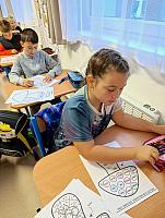 Podzimní výzdoba ve II. třídě 8.10.2025, foto: M. Mičanová, P. Horáková