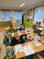 Podzimní výzdoba ve II. třídě 8.10.2025, foto: M. Mičanová, P. Horáková