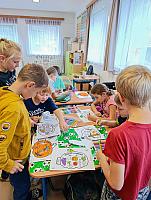 Podzimní výzdoba ve II. třídě 8.10.2025, foto: M. Mičanová, P. Horáková