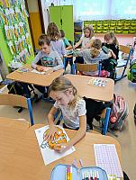 Podzimní výzdoba ve II. třídě 8.10.2025, foto: M. Mičanová, P. Horáková