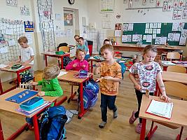 Martin jede... I. třída 11.11.2025, foto: K. Němečková Hospodářská