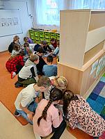 17. listopad ve II. třídě 17.11.2025, foto: Mgr. Monika Mičanová