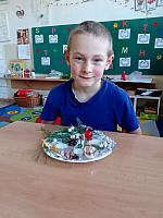 Výroba adventních talířů v I. třídě 28.11.2025, foto: K. Němečková Hospodářská