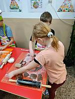 Pečení perníčků ve II. třídě 17.12.2025, foto: M. Mičanová