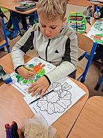 Vánoční tvoření ve II. třídě 3.12.2025, foto: M. Mičanová, P. Horáková