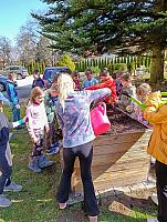 Sázení ve II. třídě 19.3.2026, foto: Mgr. Monika Mičanová