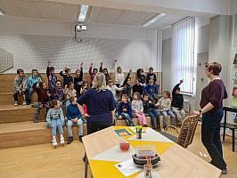 Návštěva knihovny a kina ve Velešíně 20.3.2026, foto: M. Mičanová, P. Horáková