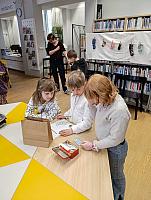 Návštěva knihovny a kina ve Velešíně 20.3.2026, foto: M. Mičanová, P. Horáková