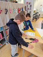 Návštěva knihovny a kina ve Velešíně 20.3.2026, foto: M. Mičanová, P. Horáková