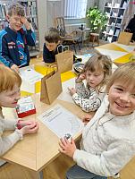 Návštěva knihovny a kina ve Velešíně 20.3.2026, foto: M. Mičanová, P. Horáková