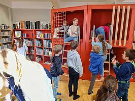 Návštěva knihovny a kina ve Velešíně 20.3.2026, foto: M. Mičanová, P. Horáková
