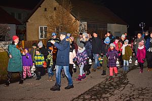 Zpívání u vánočního stromu 16.12.2023, foto: Jan Švec