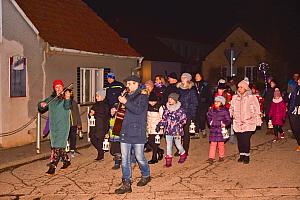 Zpívání u vánočního stromu 16.12.2023, foto: Jan Švec