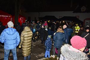 Zpívání u vánočního stromu 16.12.2023, foto: Jan Švec