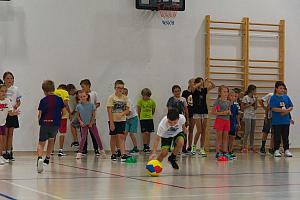 Zábavné dopoledne s prvňáky 4.9.2026, foto: K. Němečková Hospodářská, J. Švec