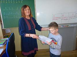 Pololetní vysvědčení v I. třídě, foto: Nepivodová Dana