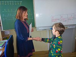 Pololetní vysvědčení v I. třídě, foto: Nepivodová Dana